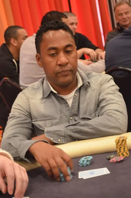 Raoul Refos | 2014/01 - Utrecht Poker Series - €770 NLHE FO Main Event 
