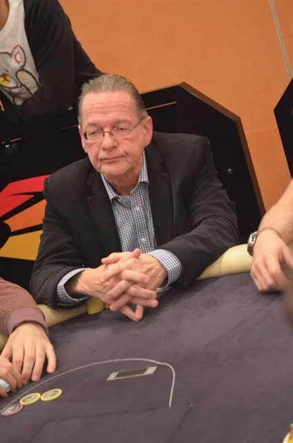 NULL | 2014/01 - Utrecht Poker Series - €770 NLHE FO Main Event 