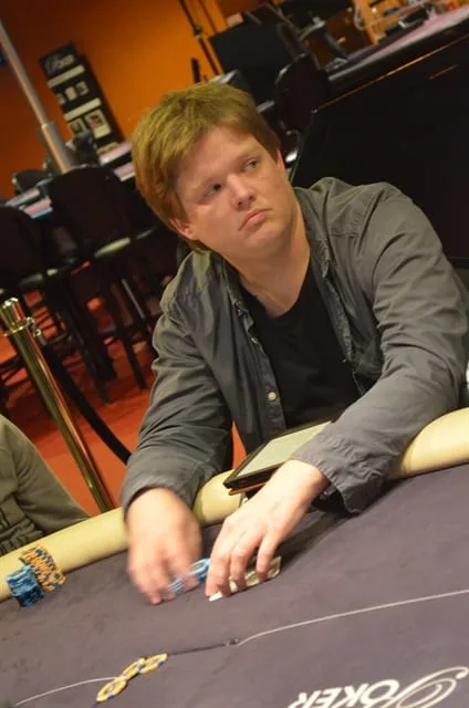 © 2026 Pokercity | Hanz de Vries | 2014/04 - Venlo Poker Series - 400 eu NLHE Hanz de Vries | 2014/04 - Venlo Poker Series - 400 eu NLHE