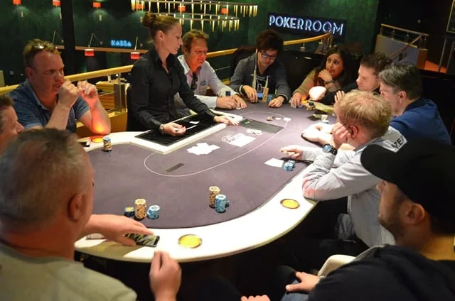 De hoofdtafel | 2014/04 - Venlo Poker Series - 400 eu NLHE