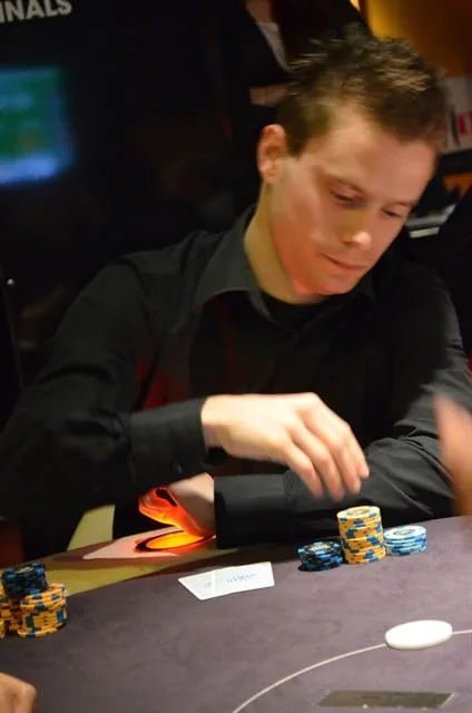 Robert Mondelaars | 2014/04 - Venlo Poker Series - 400 eu NLHE
