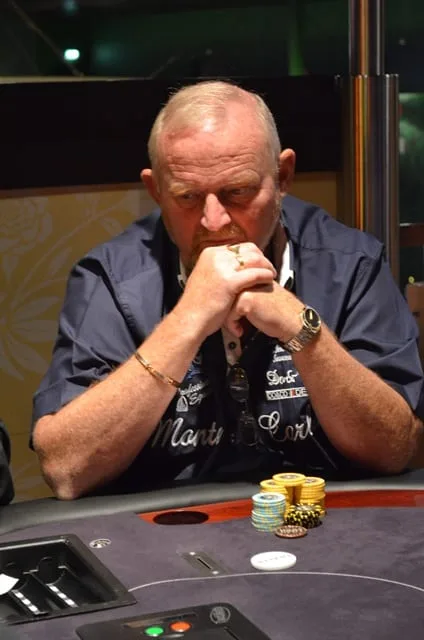 Johnny Cash | 2014/07 - Venlo Poker Series - 400 eu NLHE FO