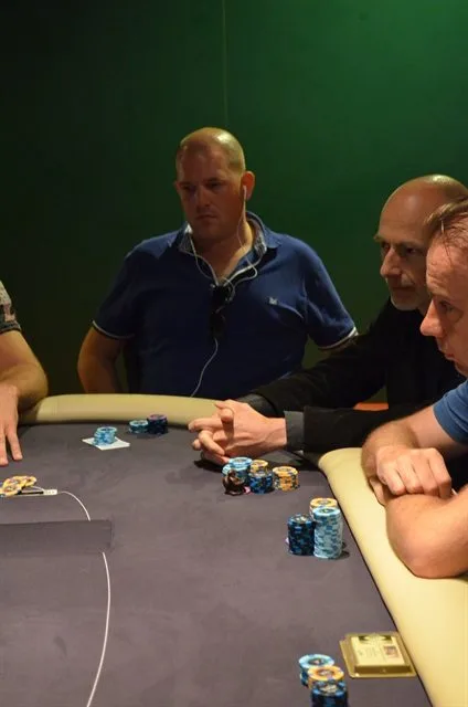 Pieter de Kover | 2014/07 - Venlo Poker Series - 700 eu Main Event NLHE FO