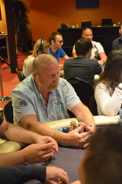 Johnny Cash | 2014/07 - Venlo Poker Series - 700 eu Main Event NLHE FO