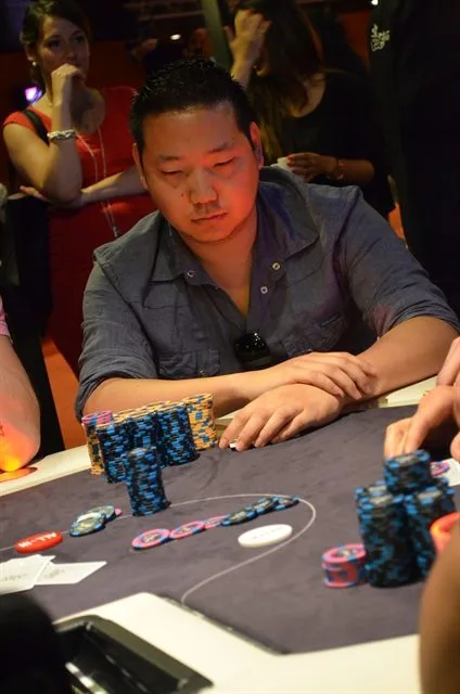 Bachus | 2014/07 - Venlo Poker Series - 700 eu Main Event NLHE FO