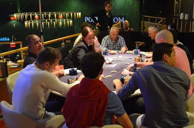 De finaletafel | 2014/07 - Venlo Poker Series - 700 eu Main Event NLHE FO