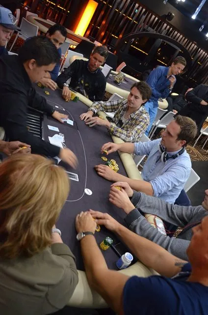 Sassen-Kingma-Van der Laan | 2014/09 - Scheveningen Poker Series - 400 eu NLHE Bounty 