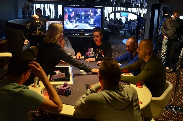 © 2026 Pokercity | Overzicht Main Event Scheveningen Finaletafel | 2014/09 - Scheveningen Poker Series - 600 eu Main Event Overzicht Main Event Scheveningen Finaletafel | 2014/09 - Scheveningen Poker Series - 600 eu Main Event