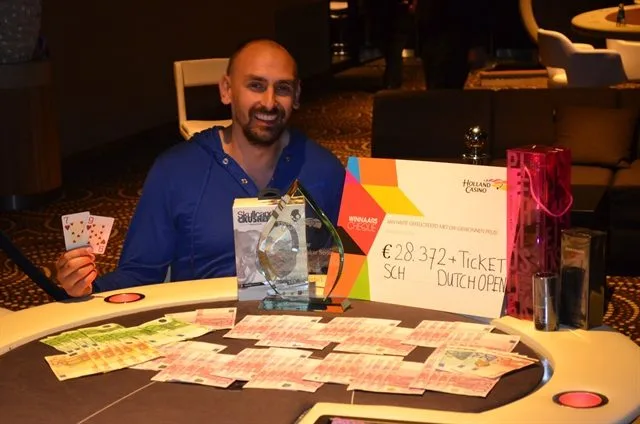 Winnaar 600 eu Main Event : Jerome Riverola | 2014/09 - Scheveningen Poker Series - 600 eu Main Event 