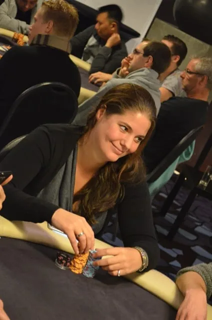 Ryanne van der Wiele | 2014/10 - Breda Poker Series - 300 eu NLHE Bounty
