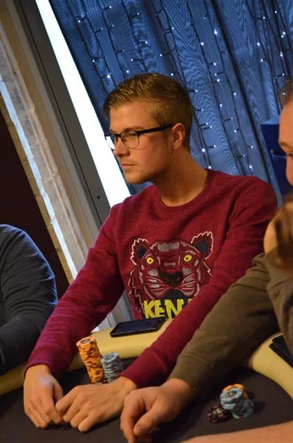 Bastian | 2014/10 - Breda Poker Series - 300 eu NLHE Bounty