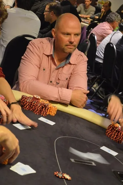 © 2026 Pokercity | Serge Bakker | 2014/10 - Breda Poker Series - 400 eu NLHE Deepstack Serge Bakker | 2014/10 - Breda Poker Series - 400 eu NLHE Deepstack