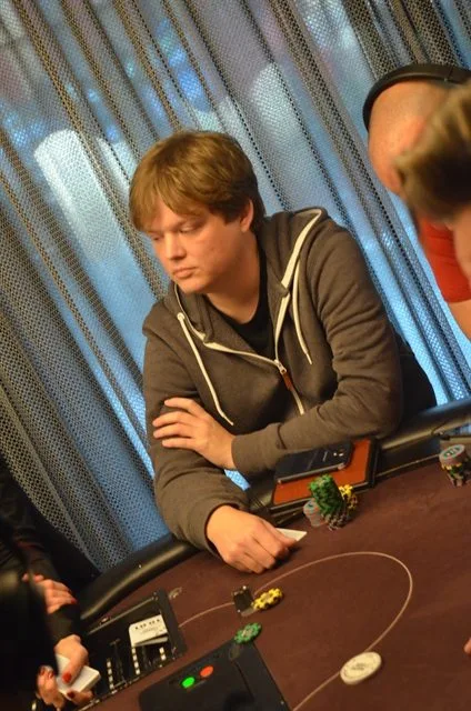 © 2026 Pokercity | Hanz de Vries | 2014/11 - Master Classics of Poker - 1500 eu NLHE Re-Entry Hanz de Vries | 2014/11 - Master Classics of Poker - 1500 eu NLHE Re-Entry