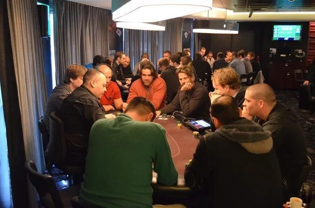 Beneden | 2014/11 - Master Classics of Poker - 1500 eu NLHE Re-Entry