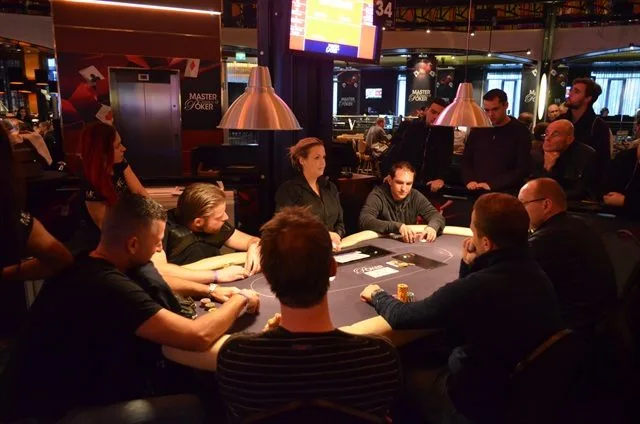 Highroller overzichtsshot | 2014/11 - Master Classics of Poker - 10.000 eu Highroller Re-entry