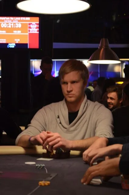 © 2026 Pokercity | Lauri Varonen | 2014/11 - Master Classics of Poker - 10.000 eu Highroller Re-entry Lauri Varonen | 2014/11 - Master Classics of Poker - 10.000 eu Highroller Re-entry