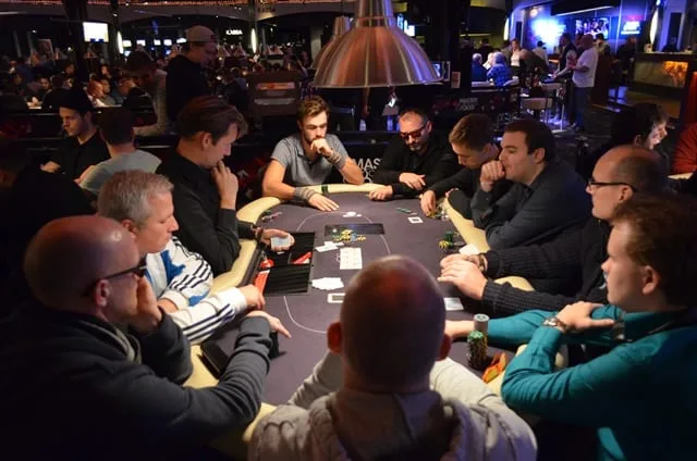 MCOP Main Dag 1 | 2014/11 - Master Classics of Poker - 4000 eu NLHE Main Event