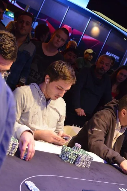 © 2026 Pokercity | Guillaume Diaz | 2014/11 - Master Classics of Poker - 1000 eu NLHE Speed Guillaume Diaz | 2014/11 - Master Classics of Poker - 1000 eu NLHE Speed