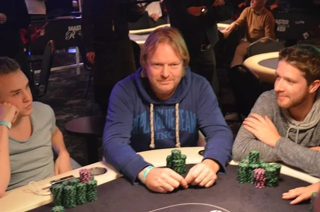 Mart van den Berg | 2014/11 - Master Classics of Poker - 300 eu NLHE Speed