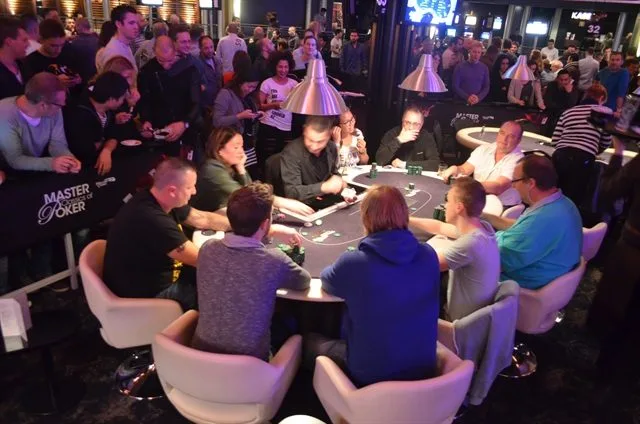 De finaletafel | 2014/11 - Master Classics of Poker - 300 eu NLHE Speed