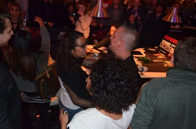 Feest met Johan Breur | 2014/11 - Master Classics of Poker - 300 eu NLHE Speed