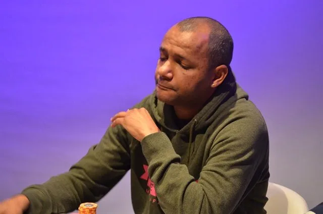 Olvedo Heinze | 2014/12 - Dutch Open - 400 eu NLHE Bounty