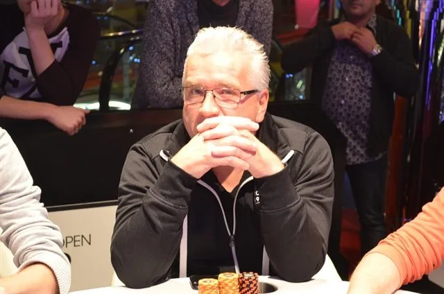 © 2026 Pokercity | Pim van Riet | 2014/12 - Dutch Open - 400 eu NLHE Bounty Pim van Riet | 2014/12 - Dutch Open - 400 eu NLHE Bounty