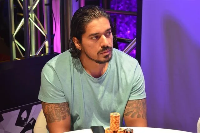 © 2026 Pokercity | Surb Mann | 2014/12 - Dutch Open - 400 eu NLHE Bounty Surb Mann | 2014/12 - Dutch Open - 400 eu NLHE Bounty
