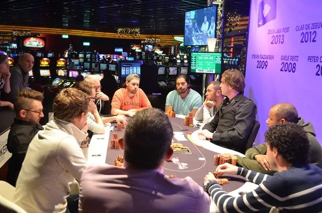 Dutch Open - Finale tafel €400 Bounty | 2014/12 - Dutch Open - 400 eu NLHE Bounty
