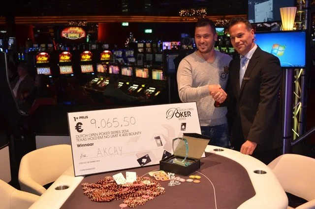 Johnny Akcay wint €400 Bounty Dutch Open | 2014/12 - Dutch Open - 400 eu NLHE Bounty