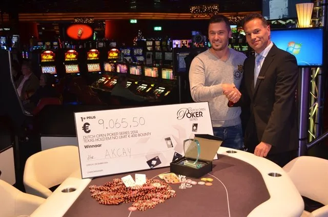Johnny Akcay wint €400 Bounty Dutch Open | 2014/12 - Dutch Open - 400 eu NLHE Bounty