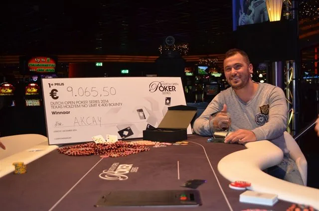 Johnny Akcay wint €400 Bounty Dutch Open | 2014/12 - Dutch Open - 400 eu NLHE Bounty