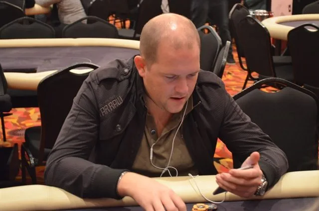 Pieter de Korver | 2014/12 - Dutch Open - 300 eu NLHE Re-entry