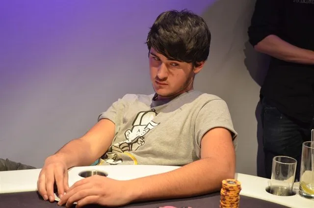 De buurman van de neef van Marcel Vonk | 2014/12 - Dutch Open - 300 eu NLHE Re-entry
