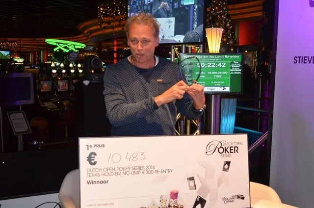De Buis neemt de titel mee naar huis | 2014/12 - Dutch Open - 300 eu NLHE Re-entry