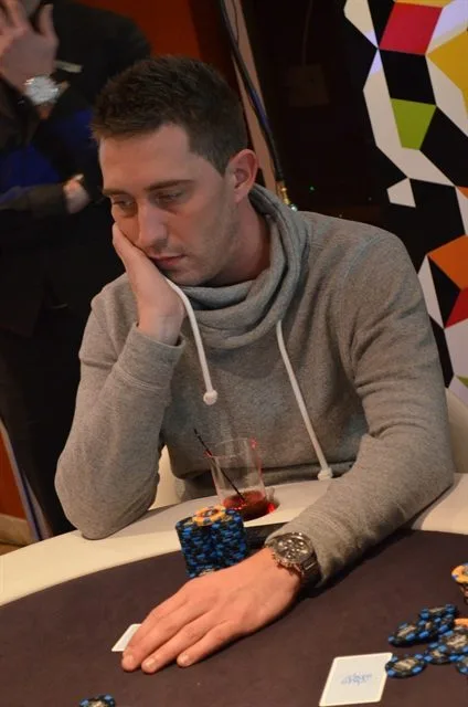 Donny Siemons | 2014/12 - Valkenburg Poker Series - 700eu  NLHE Deepstack Main Event
