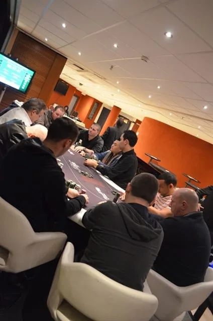 Finaletafel deepstack | 2014/12 - Valkenburg Poker Series - 300EU NLHE Deepstack - 