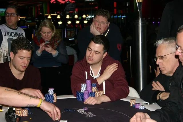 Paul de Kort | 2015/01 - Utrecht Poker Series - 400 eu NLHE Bounty