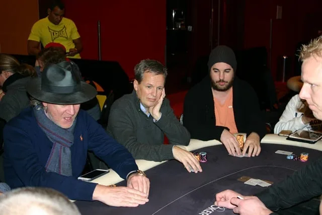 NULL | 2015/01 - Utrecht Poker Series - 1500 eu NLHE Highroller