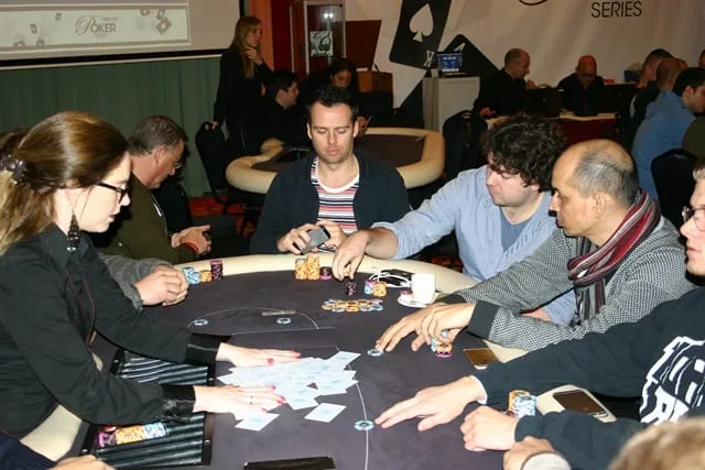 NULL | 2015/01 - Utrecht Poker Series - 1500 eu NLHE Highroller