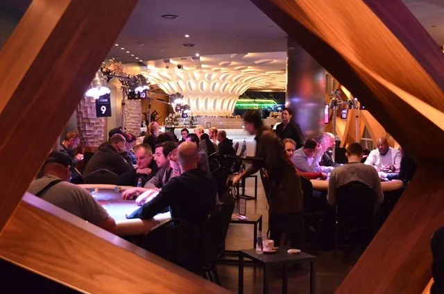 Toernooizaal speeldag 1A | 2015/03 - Rotterdam Poker Series - 1.000 eu Main Event 