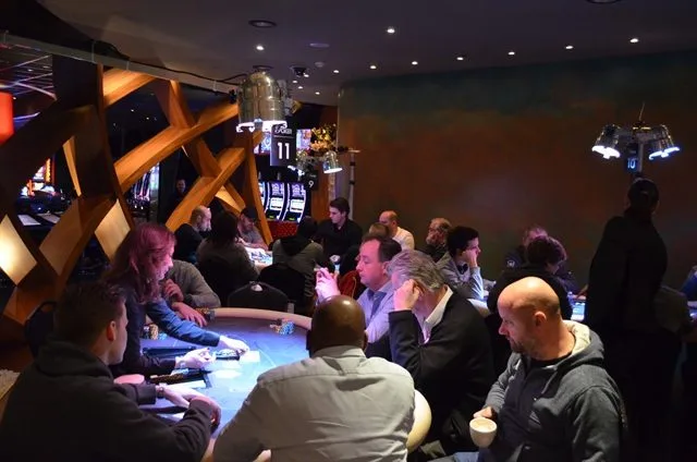 Toernooizaal speeldag 1A | 2015/03 - Rotterdam Poker Series - 1.000 eu Main Event 