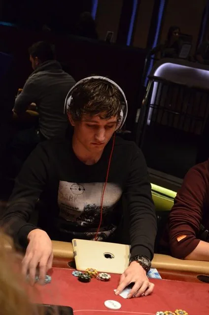 © 2026 Pokercity | Robin Stam | 2015/03 - Rotterdam Poker Series - 1.000 eu Main Event Robin Stam | 2015/03 - Rotterdam Poker Series - 1.000 eu Main Event