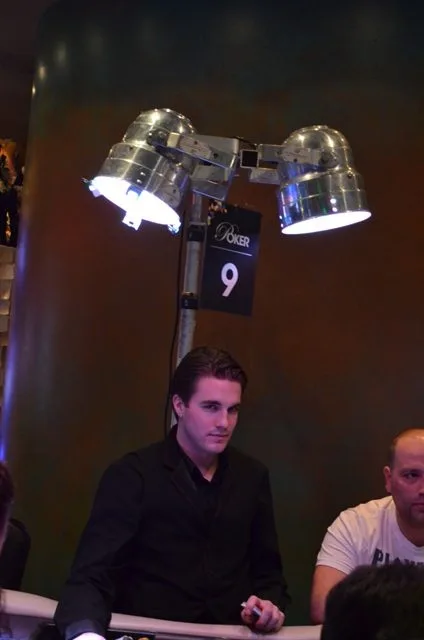 Dealer Jan in de spotlights | 2015/03 - Rotterdam Poker Series - 1.000 eu Main Event 