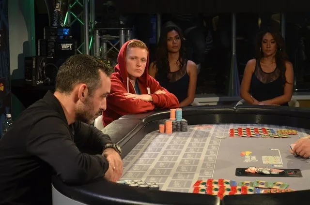 De Royal Flush Girls zitten verstopt | 2015/05 - World Poker Tour Amsterdam - €3.300 WPT Main Event 