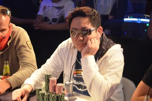 Chen Lu | 2015/06 - Valkenburg Poker Series - 500 eu NLHE Main Event 