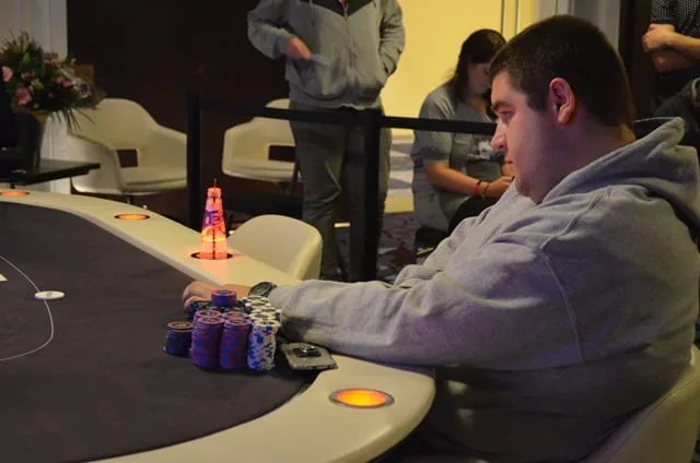 Woutair zit heads-up | 2015/10 - Breda Poker Series - 1.000 eu Big Stack Main Event