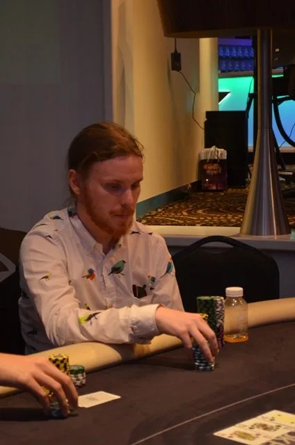 Tom Hall | 2015/11 - Master Classics of Poker - Event 1: €1.500 NLHE Re-entry