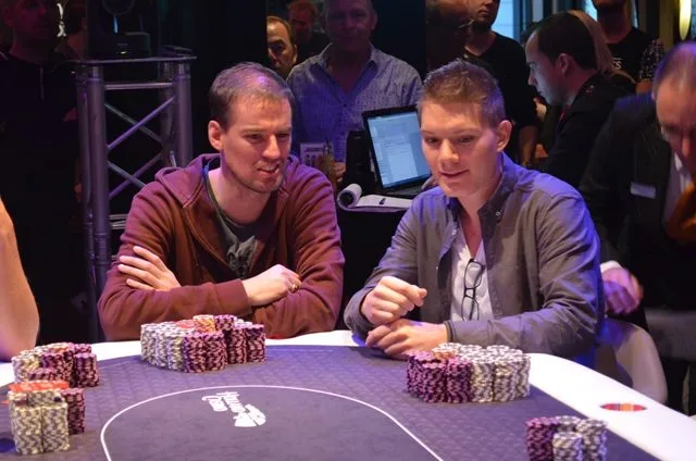 Tobias Peters en Morten Mortensen | 2015/11 - Master Classics of Poker - Event 1: €1.500 NLHE Re-entry