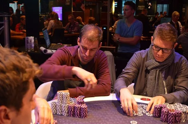 Tobias Peters | 2015/11 - Master Classics of Poker - Event 1: €1.500 NLHE Re-entry